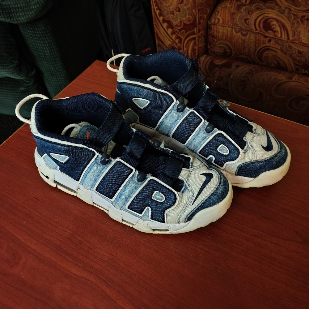 Air uptempos
